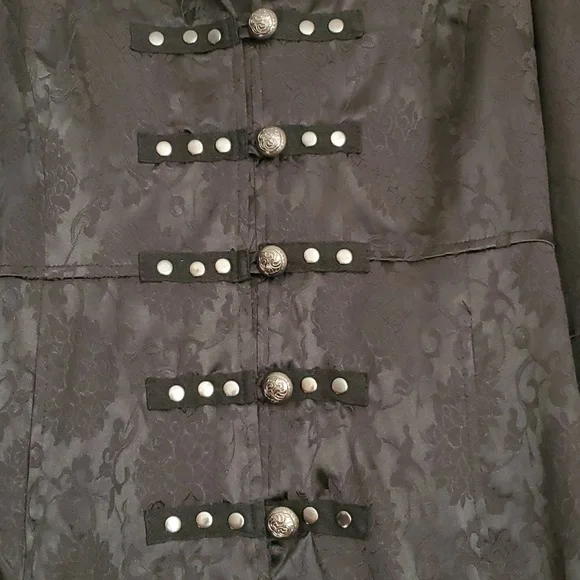 Like New Heart & Rose Brocade Coat - Picture 5 of 16